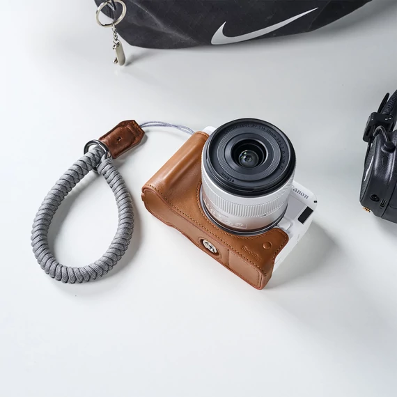 SmallRig Leather Half Case Kit for Canon EOS R50 V (Brown) 5432